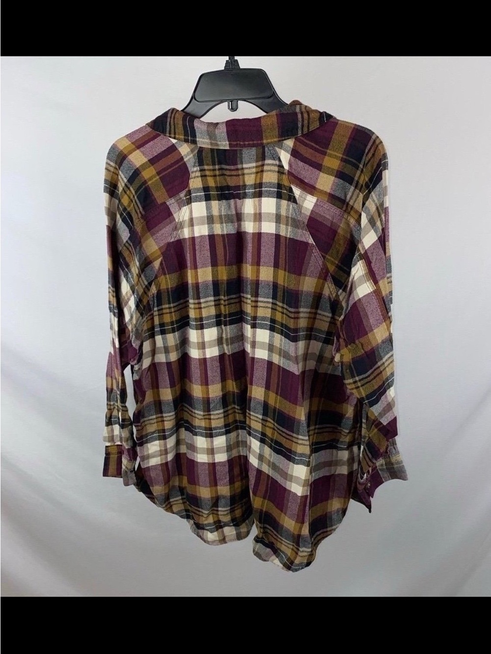 Button up - Picture 2 of 9